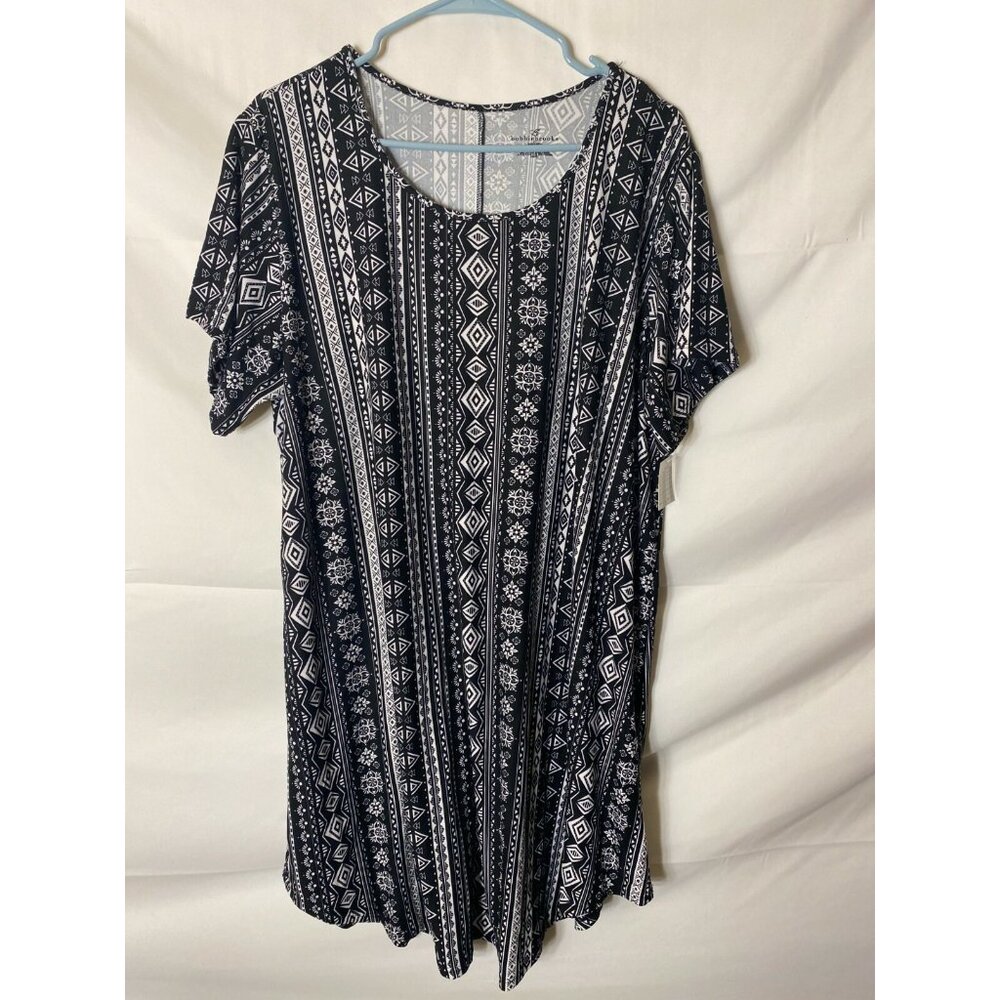 NWT NEW WOMENS BOBBIE BROOKS BLACK WHITE GEO KNEE LENGTH DRESS S SMALL 6/8 Easy
